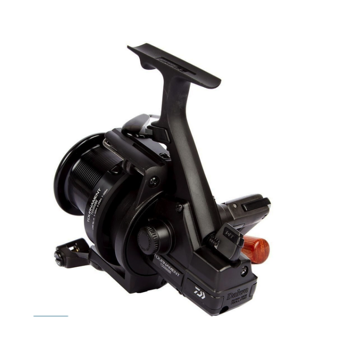 daiwa 9300c spinning reel rotor Saltiga 2023 – Grumpys Tackle Best For Bluefin: The Extras tier performance Color:Green/Watermelon Pumpkin